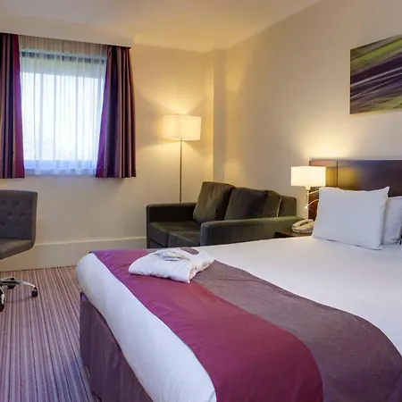 Holiday Inn Leamington Spa - Warwick By Ihg Exterior photo