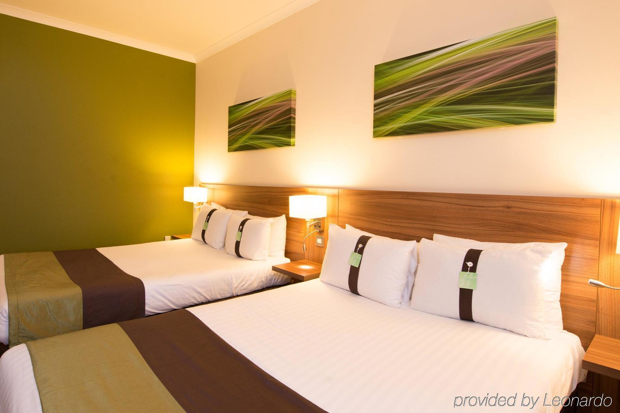 - Warwick By Ihg Hotel 4*